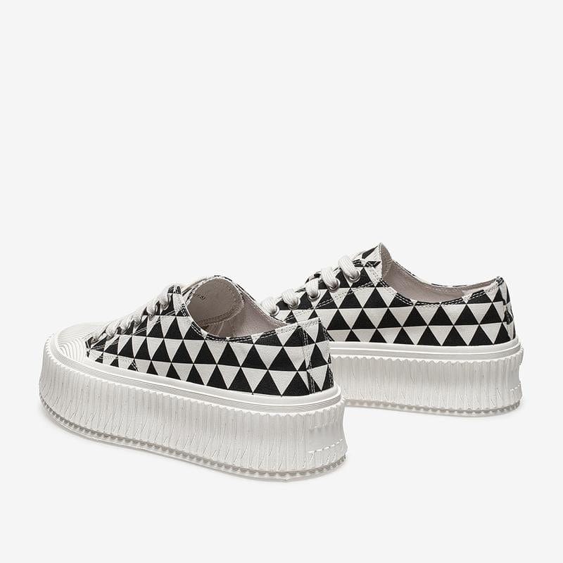 Checkerboard Lace-up Front Skate Shoes Newgew