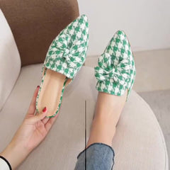 Pointed Bow checkerboard Mules Newgew