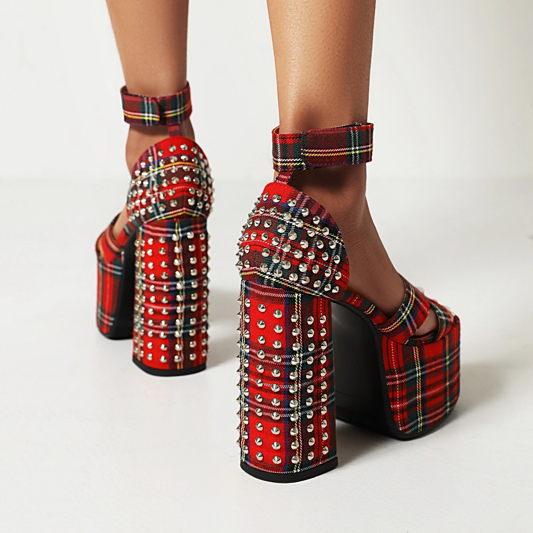 Elizabeth Platform Chunky Heel Studded Plaid Sandals NEW GEW