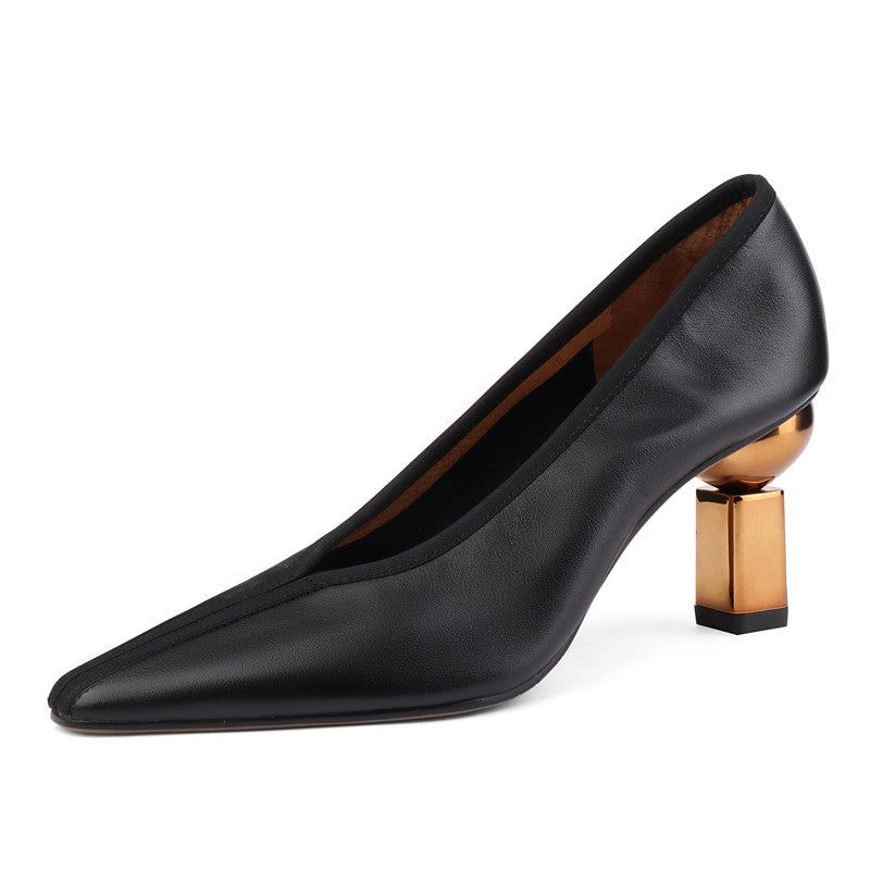 Courtney V Cut Vintage Novelty Heels NEW GEW