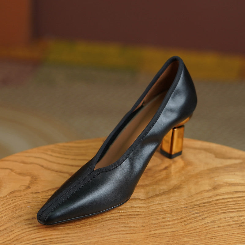 Courtney V Cut Vintage Novelty Heels NEW GEW